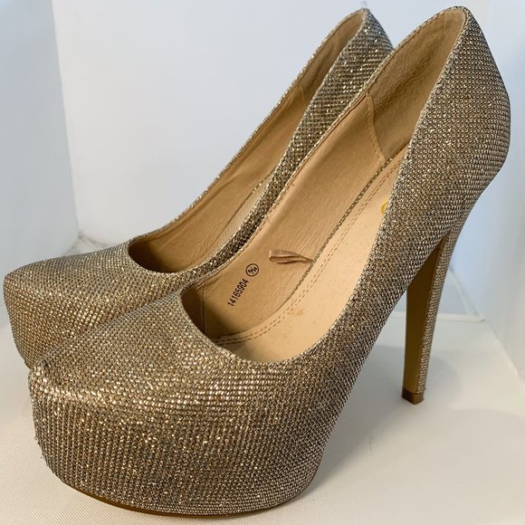 Heels - Picture 1 of 3